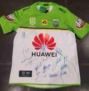 2020 signed Raiders jersey