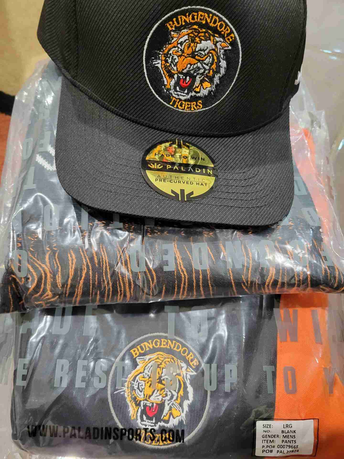 Read more about the article Juniors: Online order collection and merch for sale